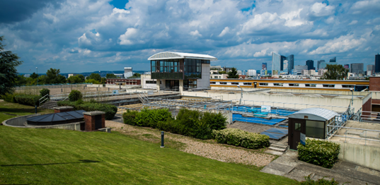 L’usine de production d’eau potable du Mont-Valérien à Nanterre.png